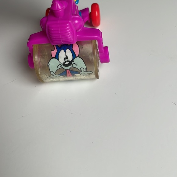 Vintage 1992 Tiny Toon Adventures Sweetie Bird Warner Bros McDonald’s Push Toy - Picture 8 of 14